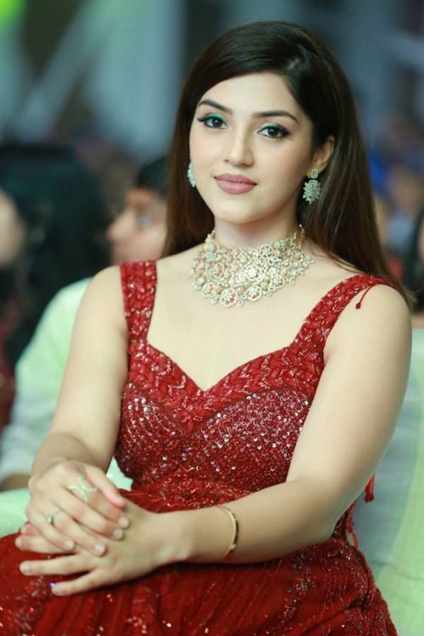 Actress mehreen pirzada Exclusive Photo Gallery - Sakshi23