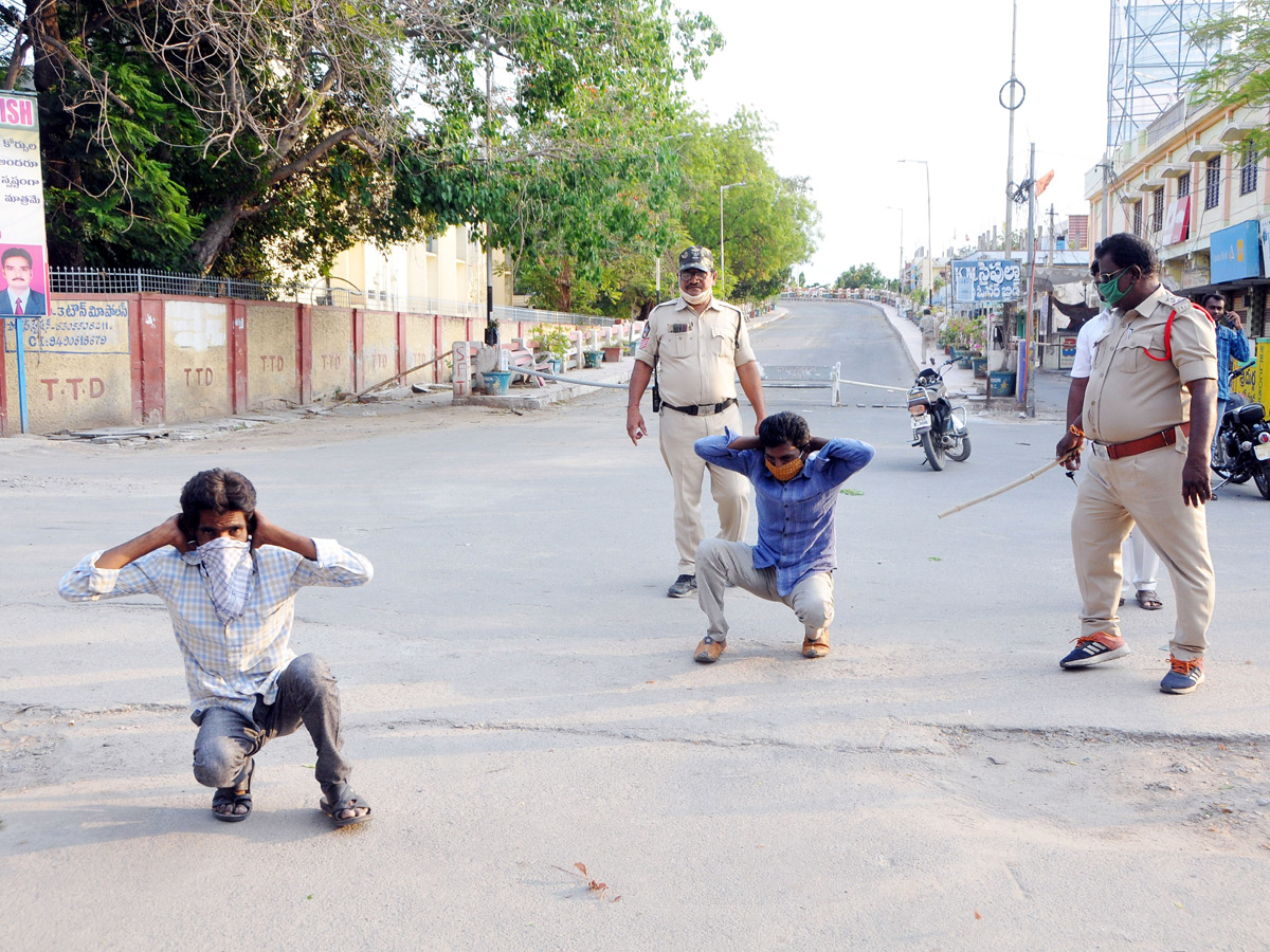 Lockdown in Andhra Pradesh Photo Gallery - Sakshi1