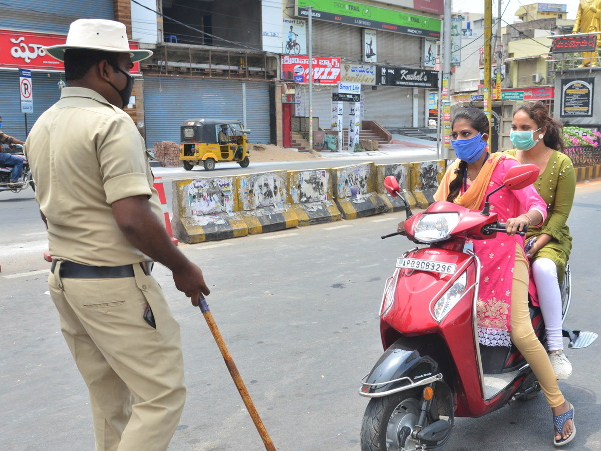 Lockdown in Andhra Pradesh Photo Gallery - Sakshi2