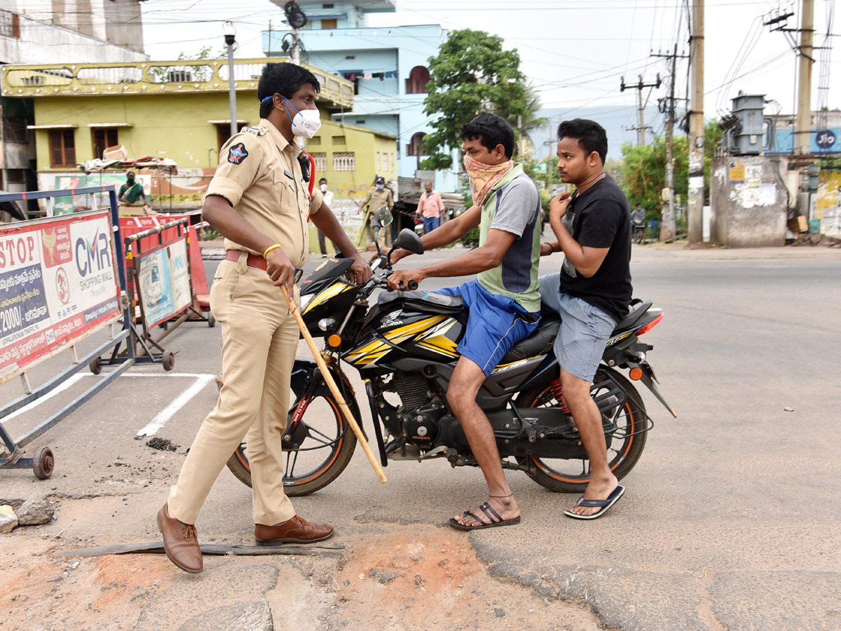 Lockdown in Andhra Pradesh Photo Gallery - Sakshi21