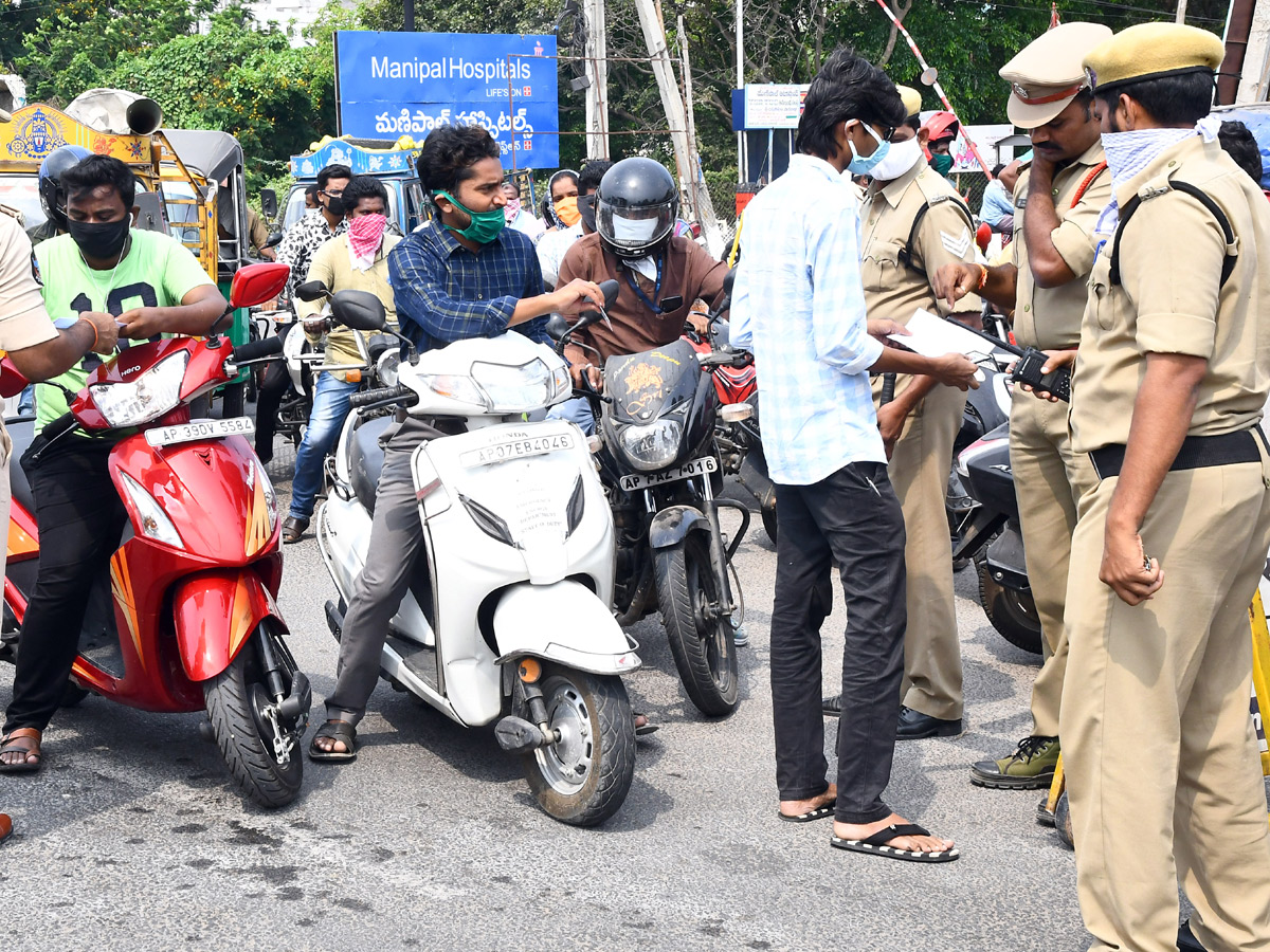 Lockdown in Andhra Pradesh Photo Gallery - Sakshi28