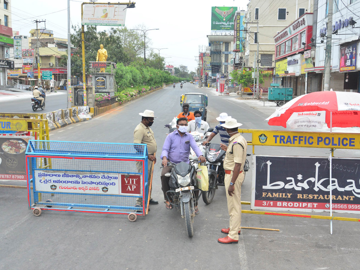 Lockdown in Andhra Pradesh Photo Gallery - Sakshi37