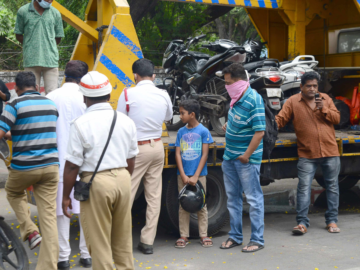 Lockdown in Hyderabad City Photo Gallery - Sakshi2