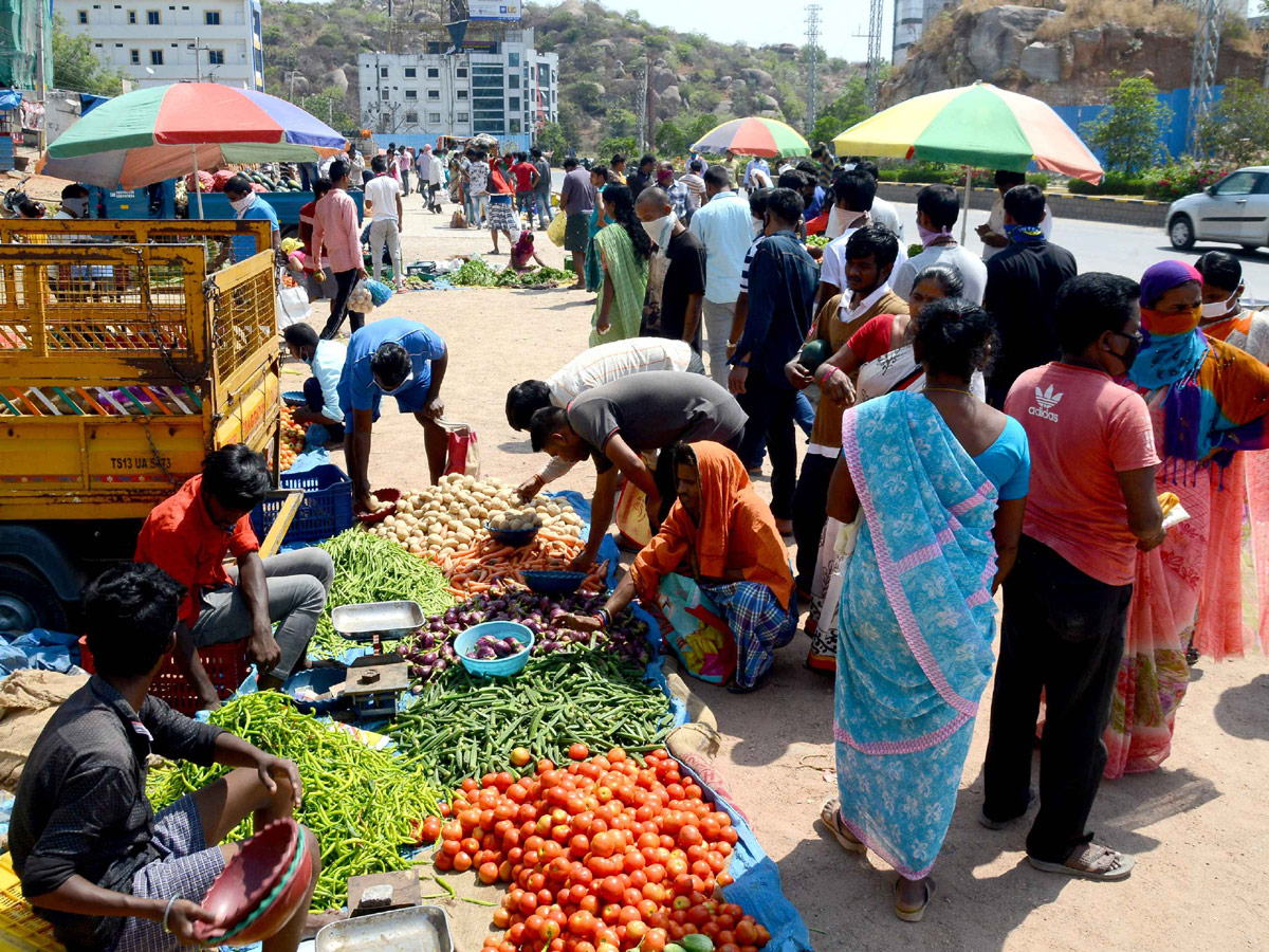 Lockdown in Hyderabad City Photo Gallery - Sakshi15