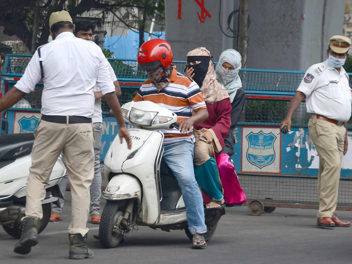 Lockdown in Hyderabad City Photo Gallery - Sakshi4