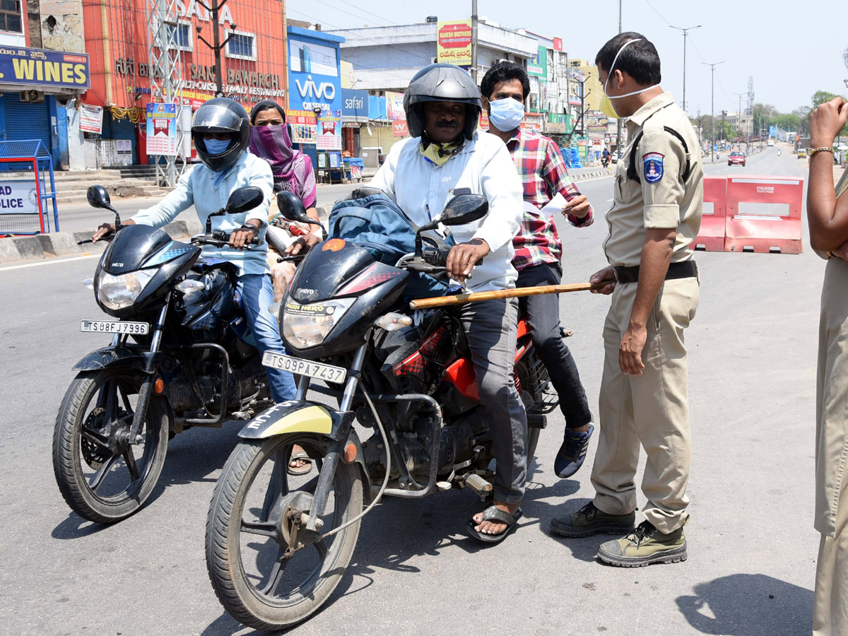 Lockdown in Hyderabad City Photo Gallery - Sakshi44