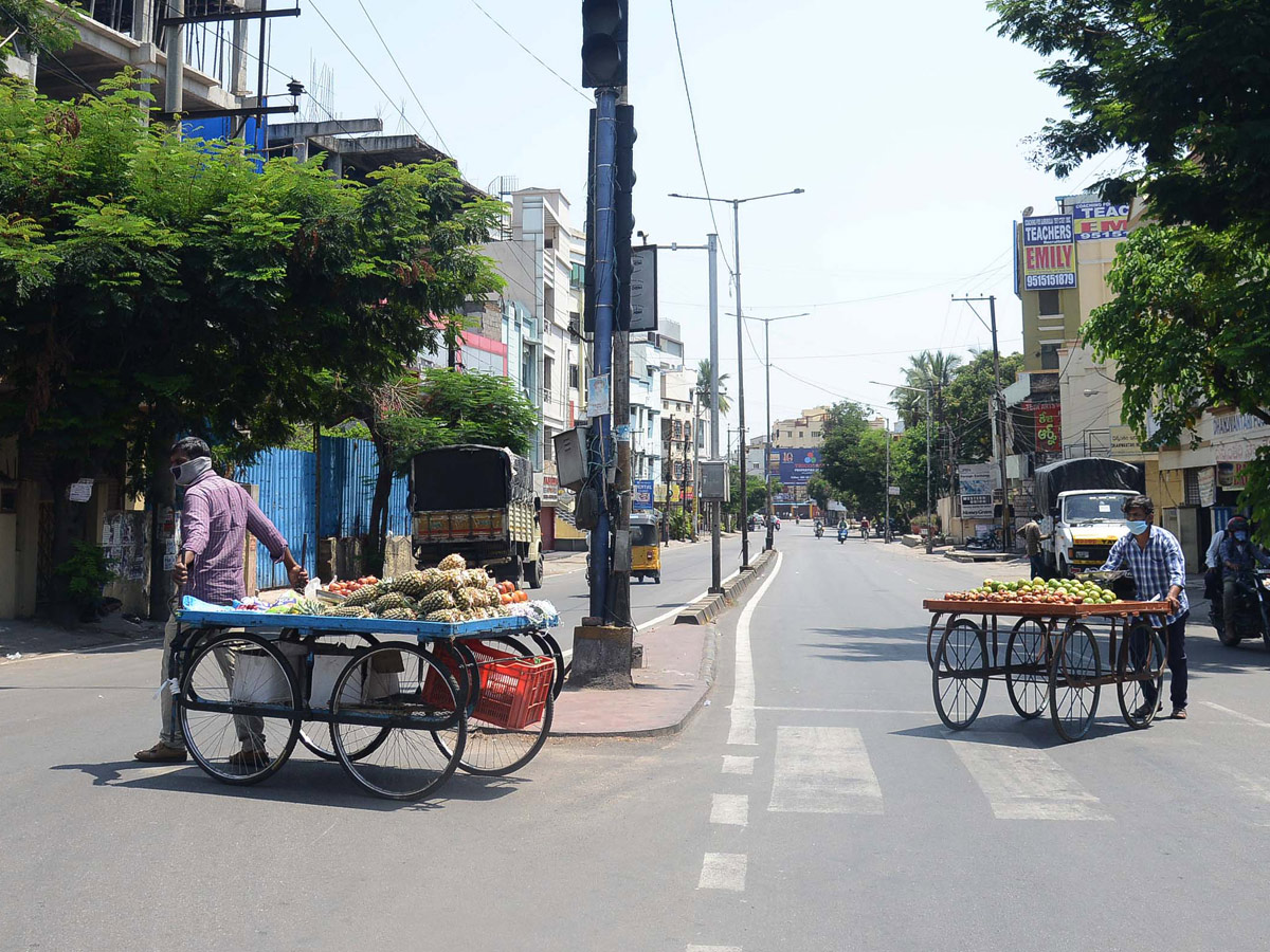 Lockdown in Hyderabad City Photo Gallery - Sakshi64