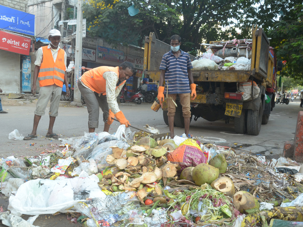 Lockdown in Hyderabad City Photo Gallery - Sakshi70