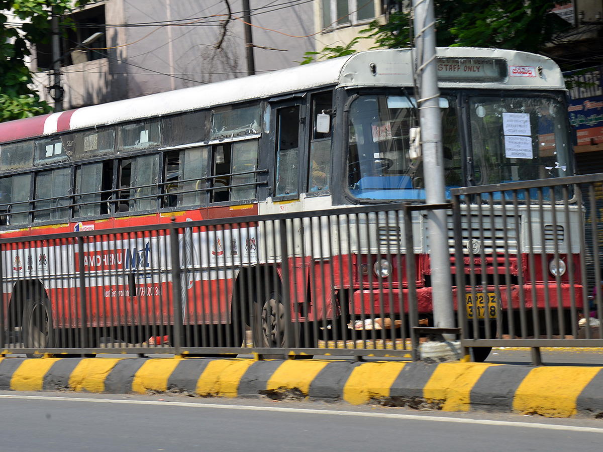 Lockdown in Hyderabad City Photo Gallery - Sakshi2