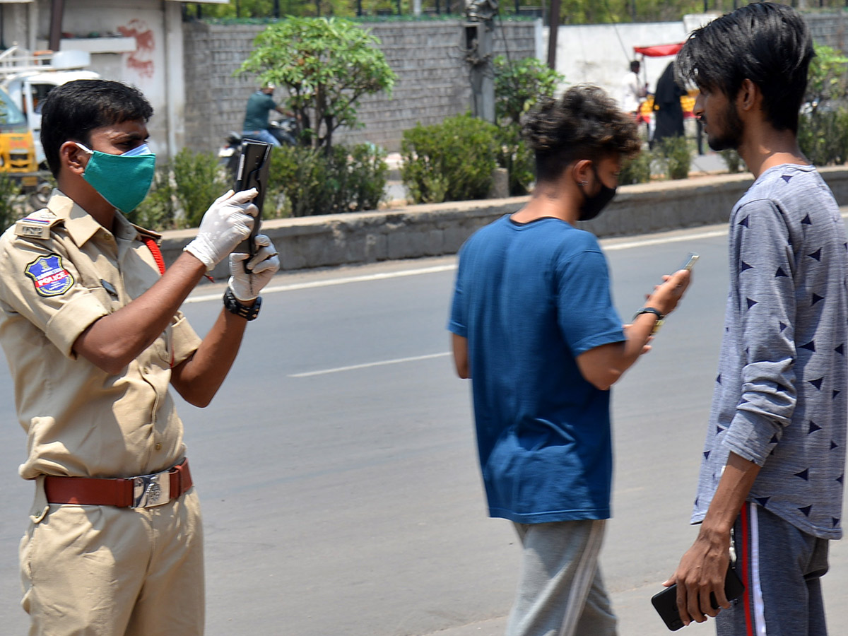 Lockdown in Hyderabad City Photo Gallery - Sakshi37