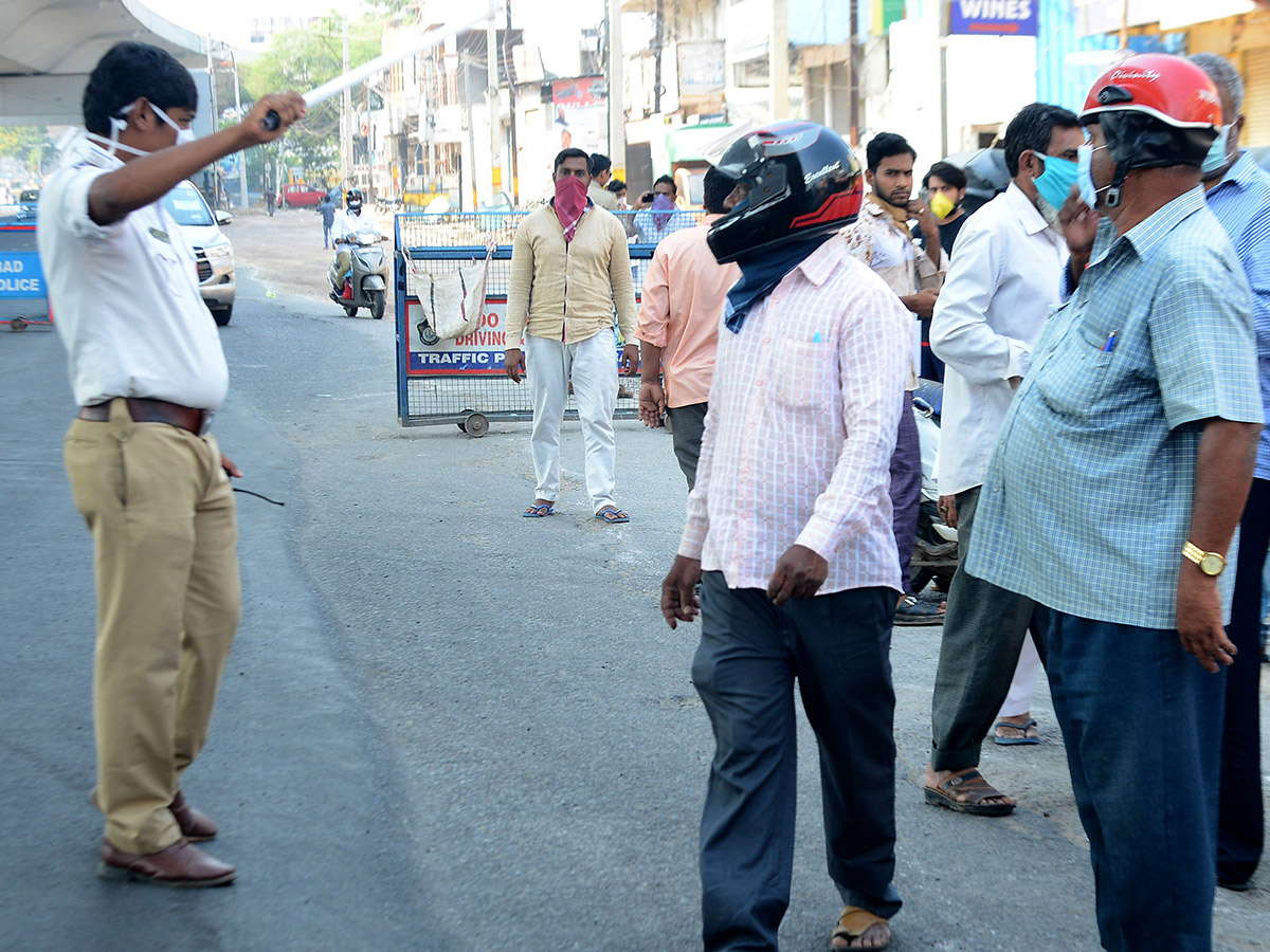 Lockdown in Hyderabad City Photo Gallery - Sakshi47