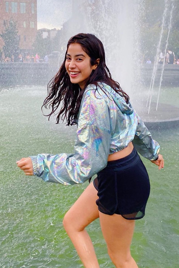 actress Janhvi Kapoor exclusive photo gallery - Sakshi32