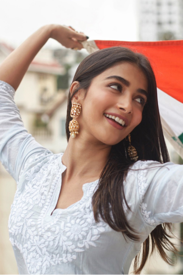 Actress Pooja Hegde Exclusive Photo Gallery - Sakshi46