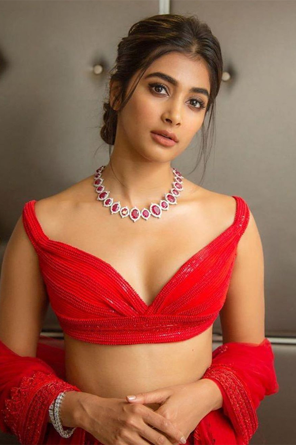 Actress Pooja Hegde Exclusive Photo Gallery - Sakshi6