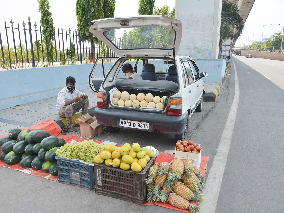 Lockdown in Hyderabad City Photo Gallery - Sakshi9