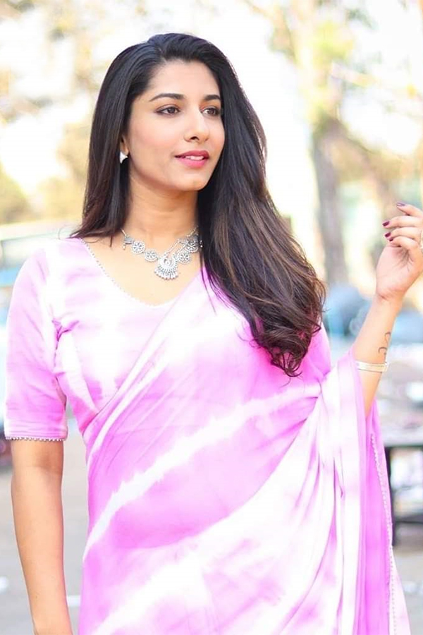 Anchor Vishnupriya Exclusive Photo Gallery - Sakshi10