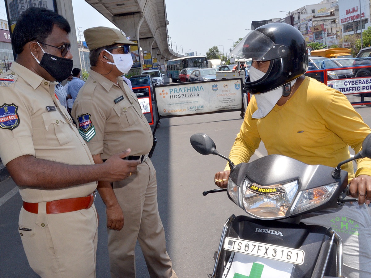 Lockdown in Hyderabad City Photo Gallery - Sakshi10