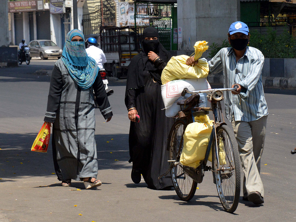 Lockdown in Hyderabad City Photo Gallery - Sakshi14