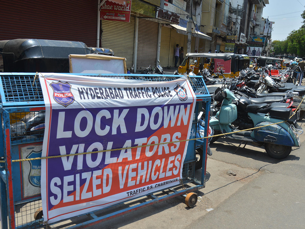 Lockdown in Hyderabad City Photo Gallery - Sakshi18