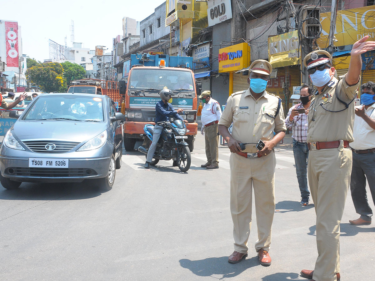 Lockdown in Hyderabad City Photo Gallery - Sakshi24