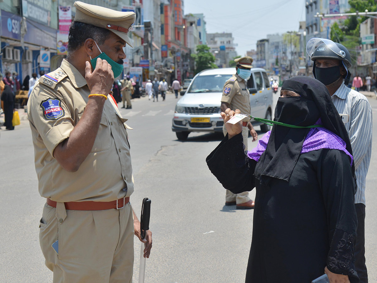 Lockdown in Hyderabad City Photo Gallery - Sakshi31