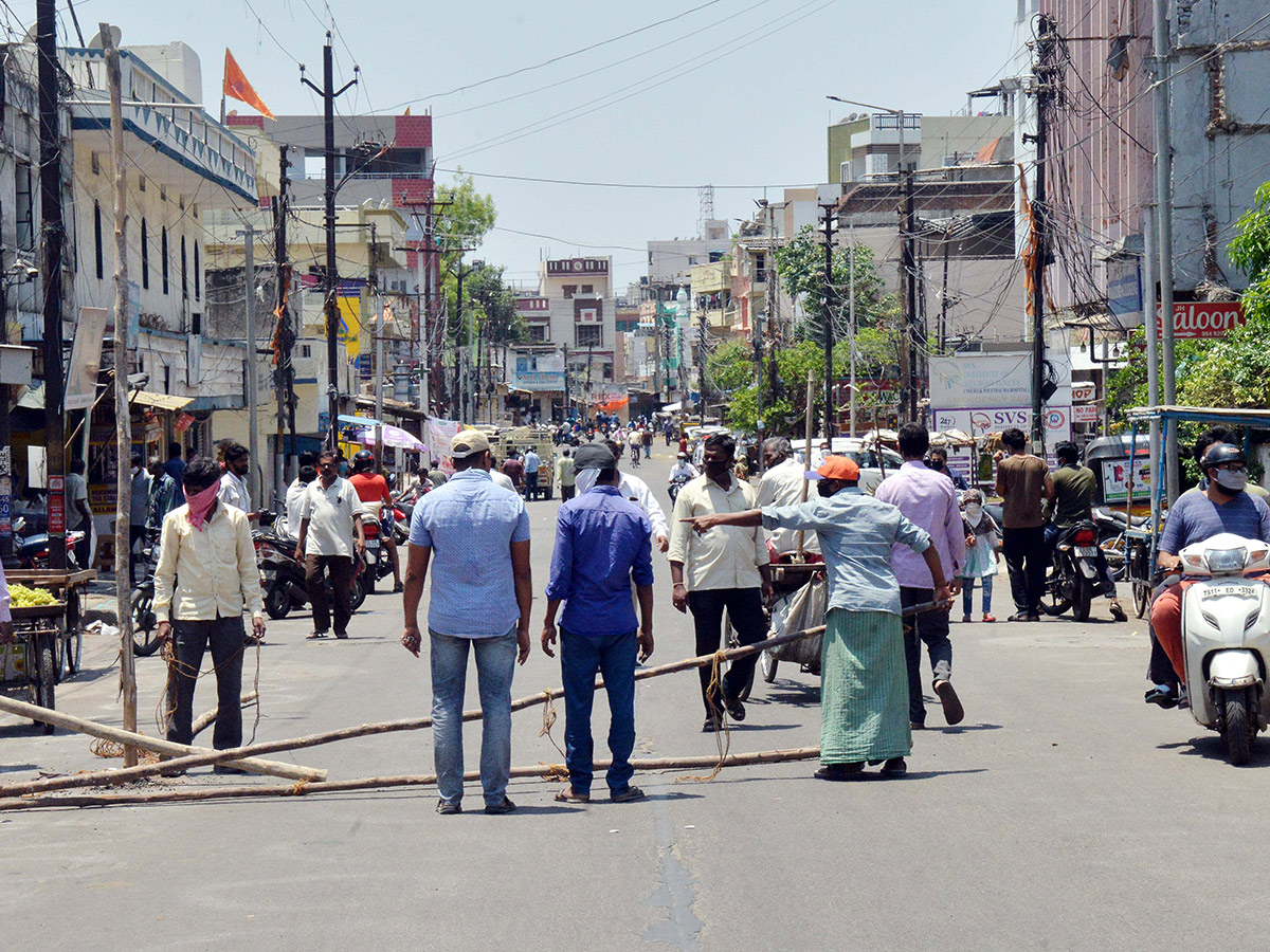 Lockdown in Hyderabad City Photo Gallery - Sakshi50