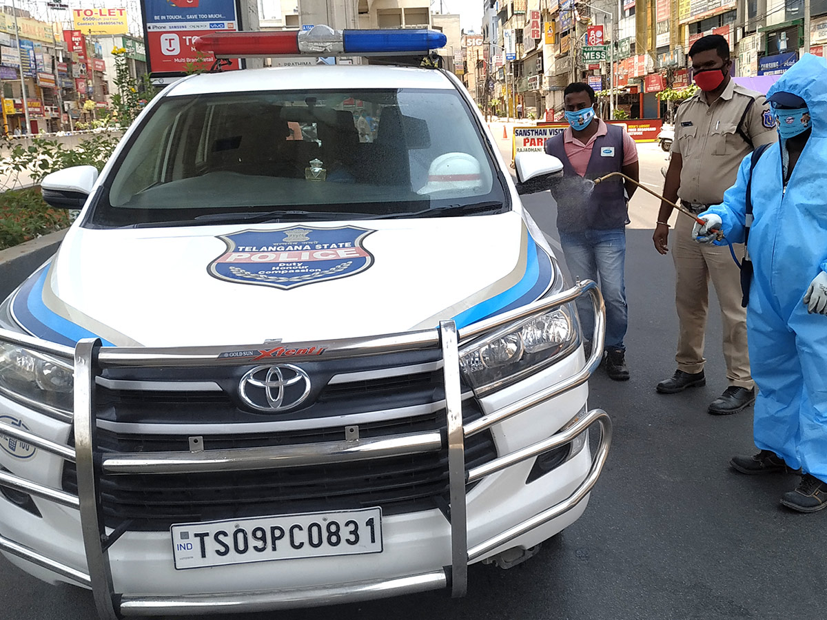 Lockdown in Hyderabad City Photo Gallery - Sakshi82