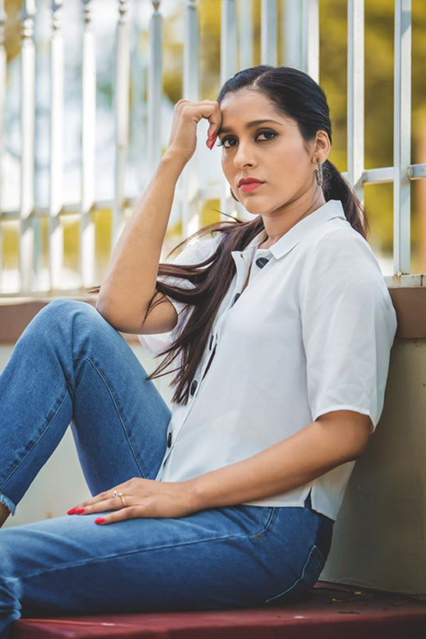 Anchor Rashmi Gautam Exclusive Photo Gallery - Sakshi13