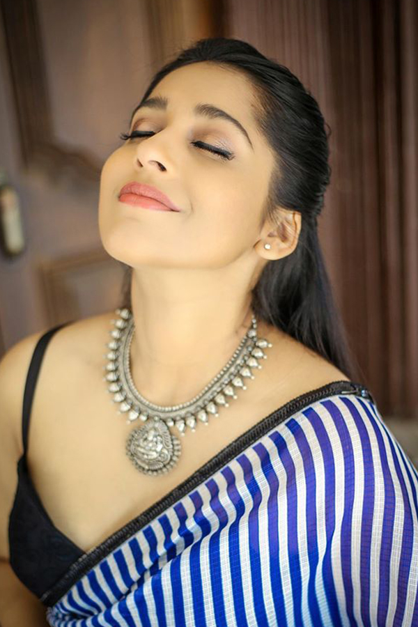 Anchor Rashmi Gautam Exclusive Photo Gallery - Sakshi17