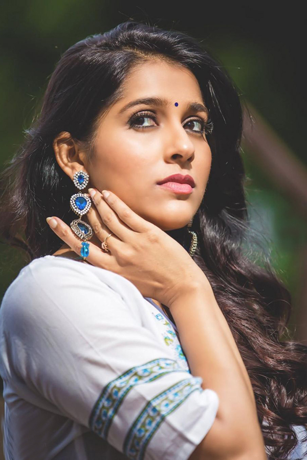 Anchor Rashmi Gautam Exclusive Photo Gallery - Sakshi47