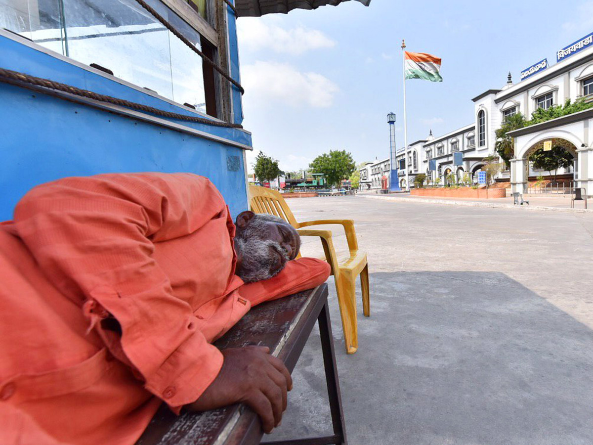 Lockdown in Andhra pradesh Photo Gallery - Sakshi20