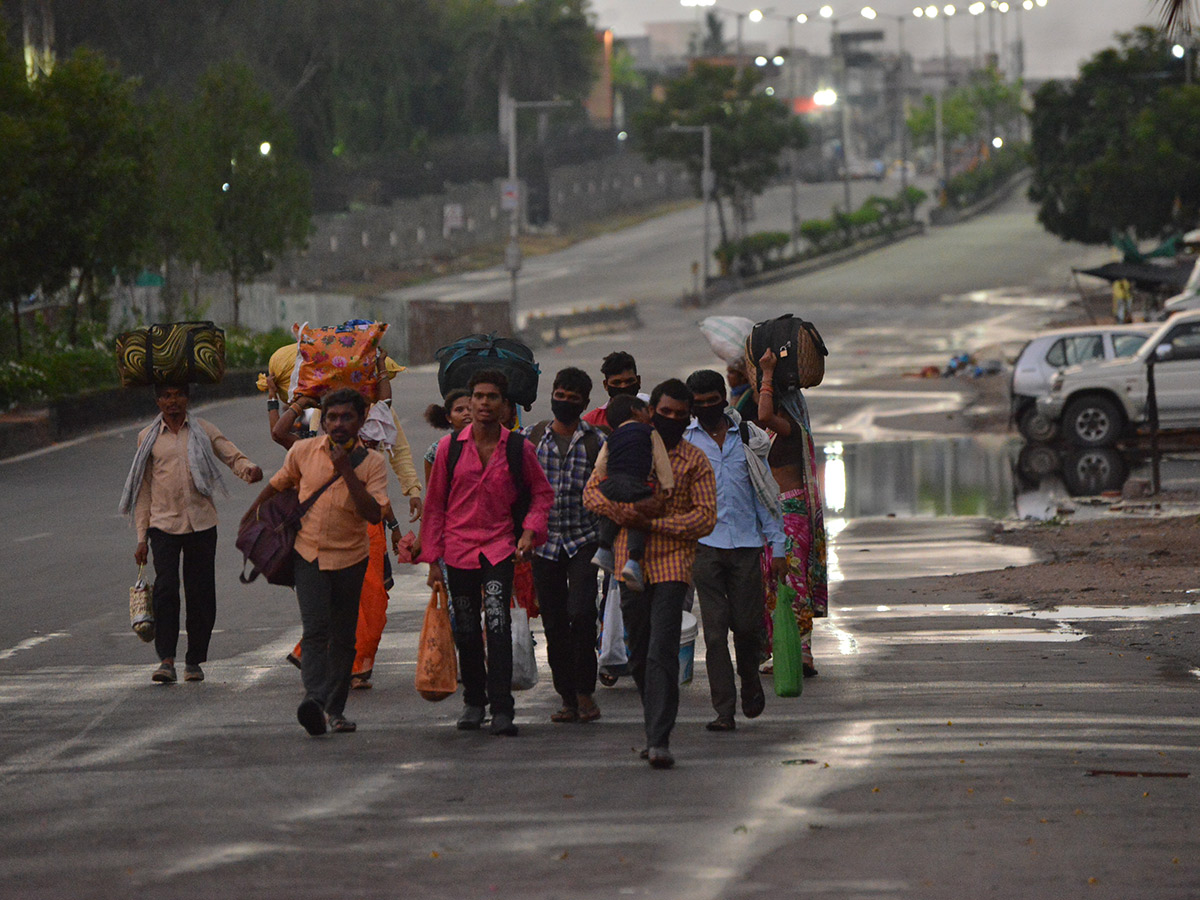 Lockdown in Hyderabad City Photo Gallery - Sakshi12