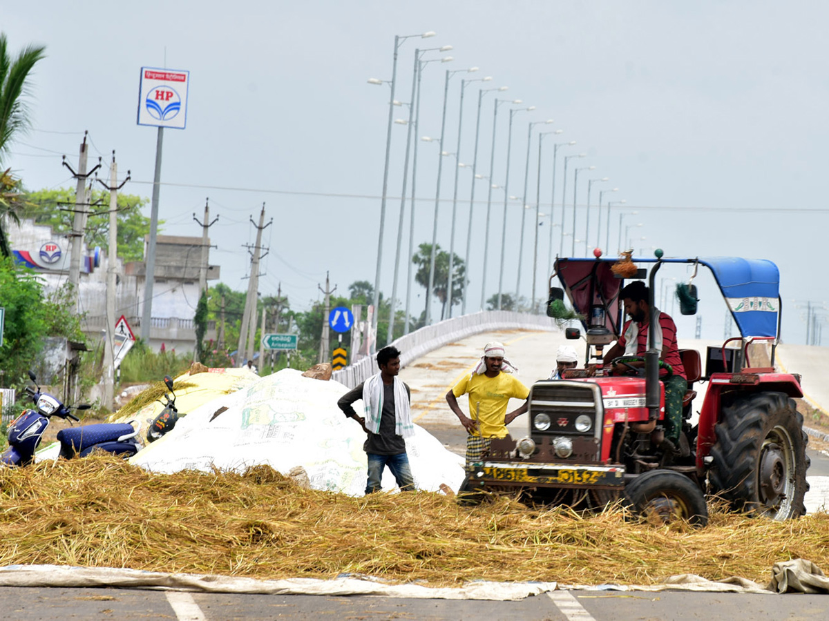 Lockdown in Andhra pradesh Photo Gallery - Sakshi12