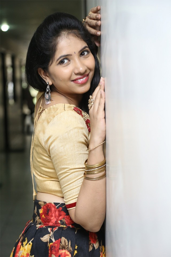 Anchor indu Exclusive Photo Gallery - Sakshi11