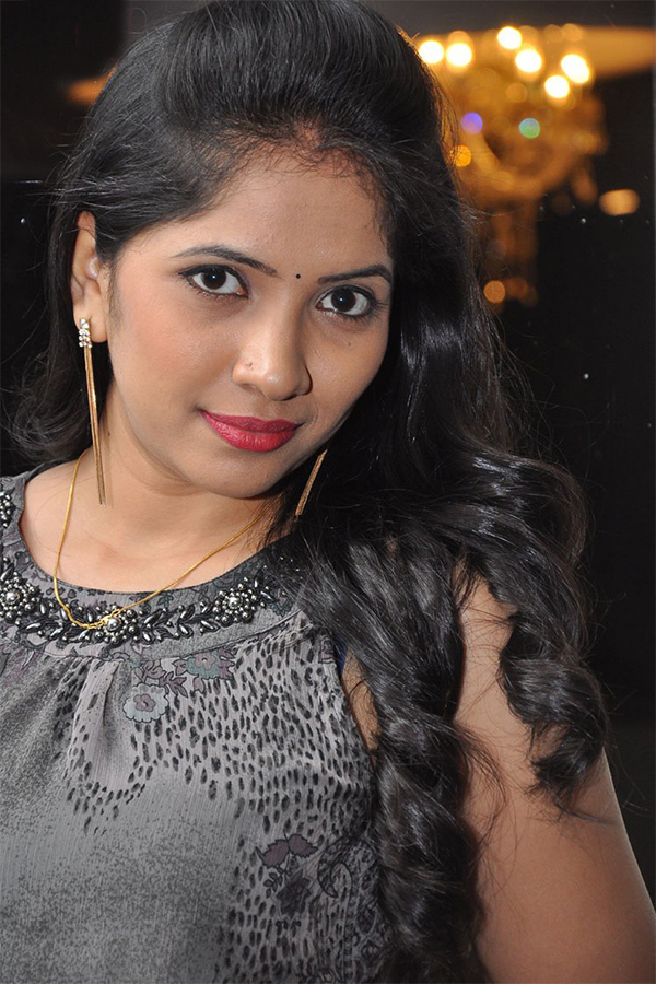 Anchor indu Exclusive Photo Gallery - Sakshi16