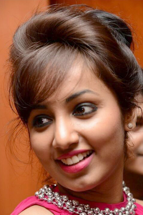 actress tejaswini madivada exclusive photo gallery - Sakshi7