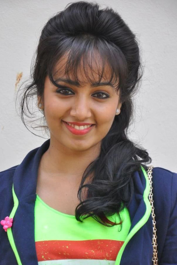 actress tejaswini madivada exclusive photo gallery - Sakshi10