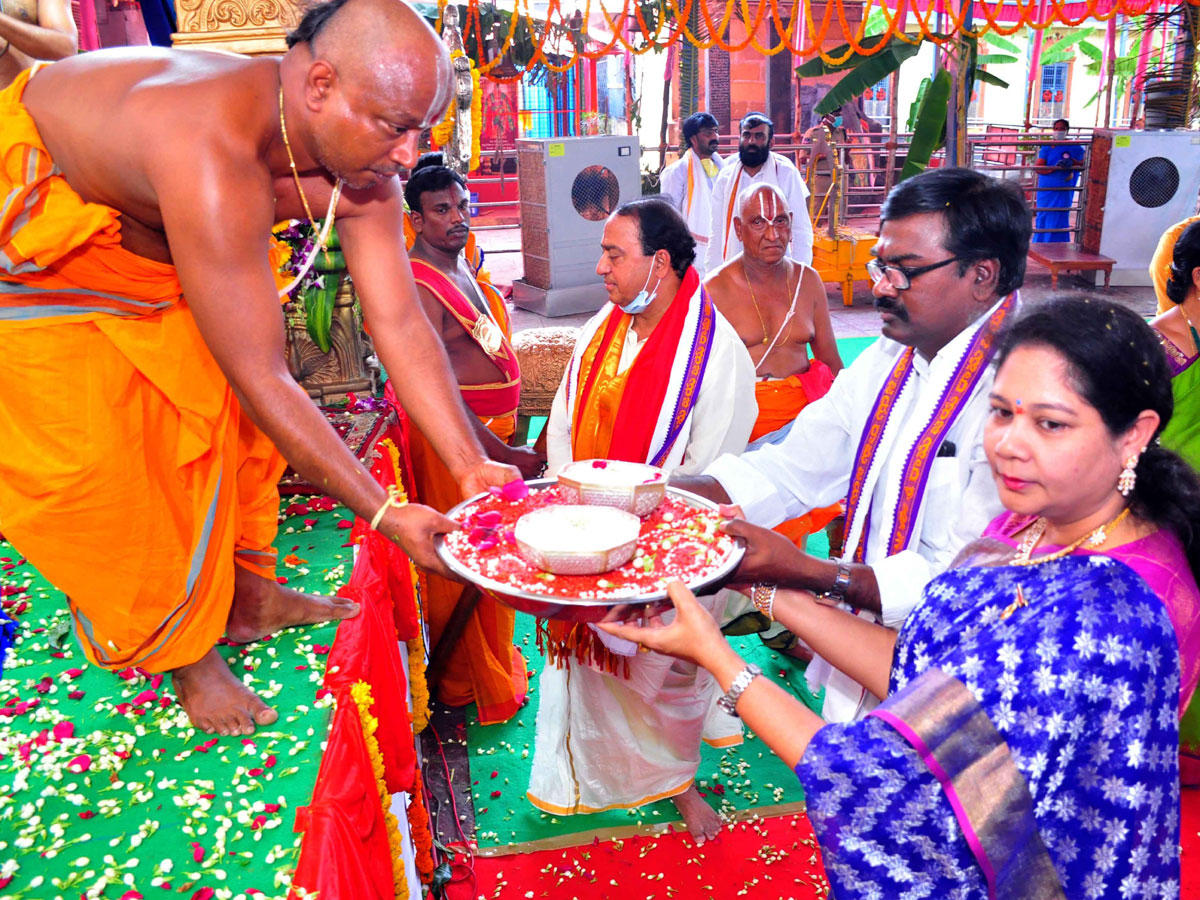 Sri Rama Navami Celebrations in Bhadrachalam Photo Gallery - Sakshi48