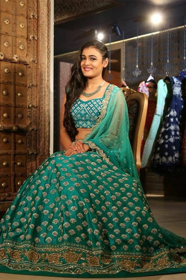 actress shalini pandey exclusive photo gallery - Sakshi23