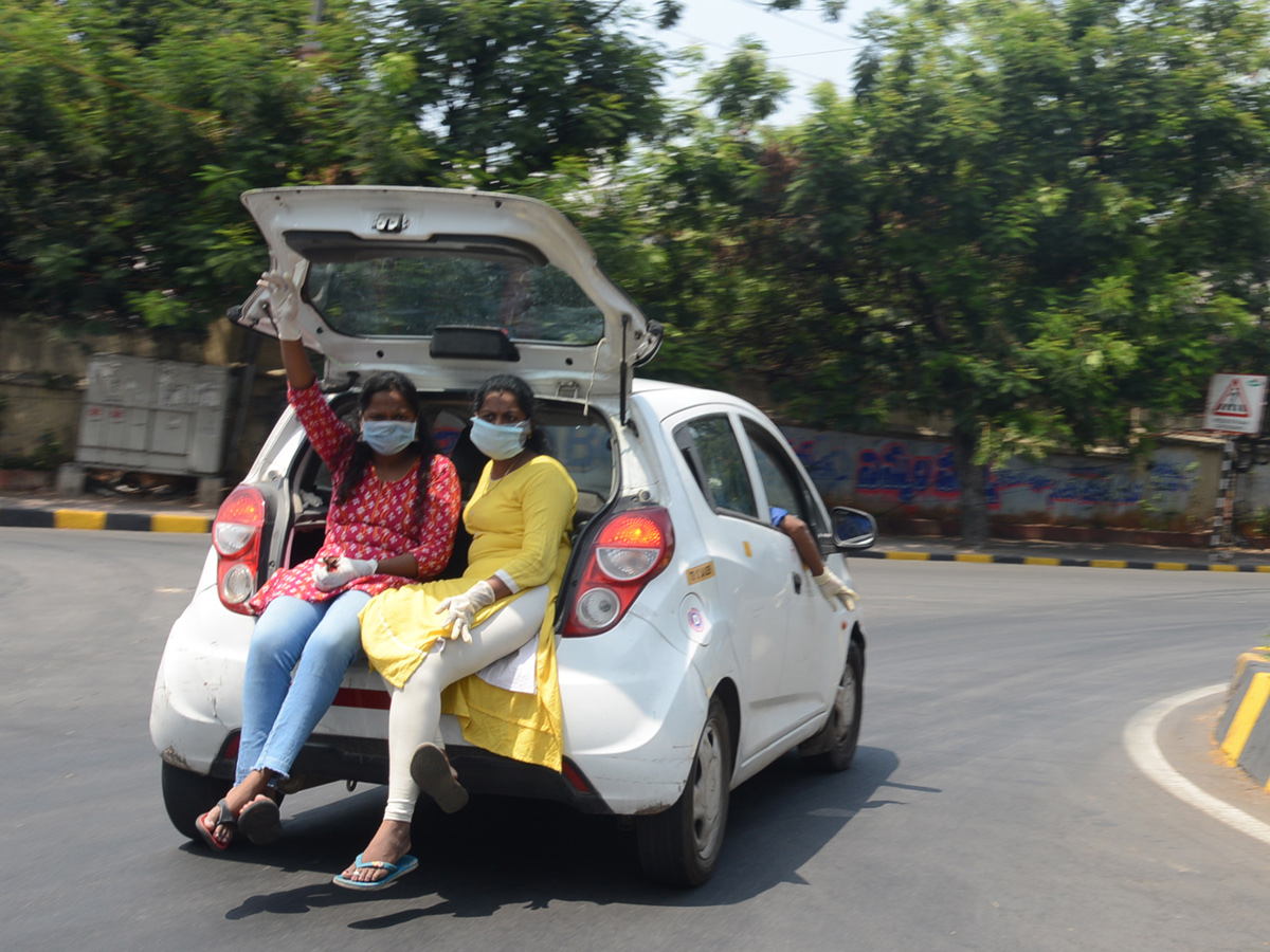 Lockdown in Hyderabad City Photo Gallery - Sakshi13