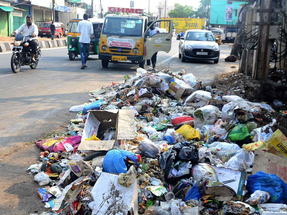 Lockdown in Hyderabad City Photo Gallery - Sakshi28