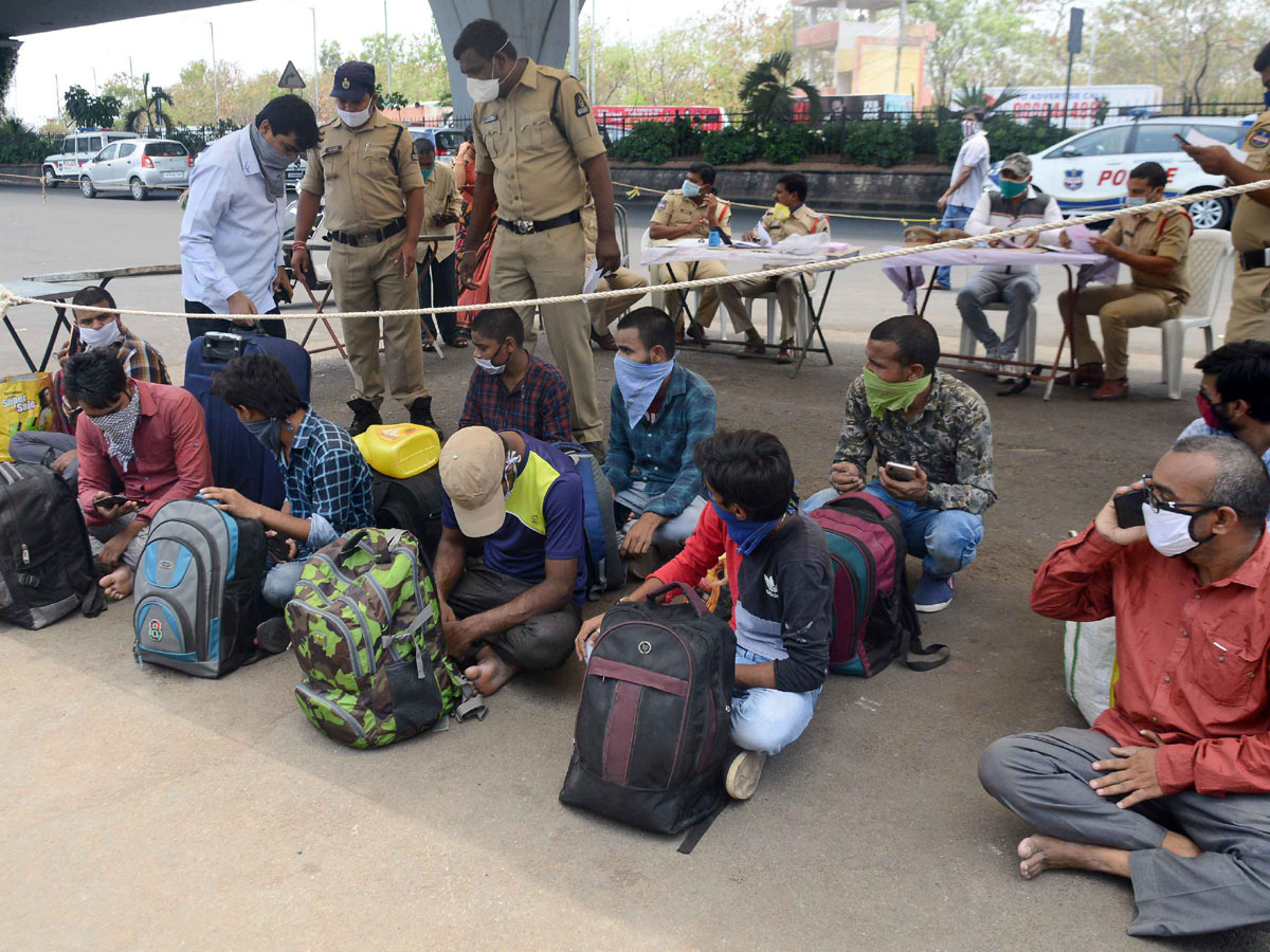 Lockdown in Hyderabad City Photo Gallery - Sakshi35