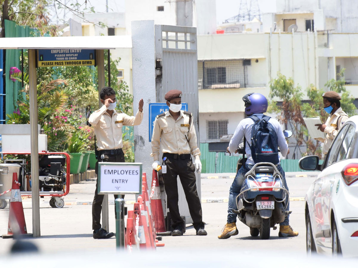 Lockdown in Hyderabad City Photo Gallery - Sakshi44