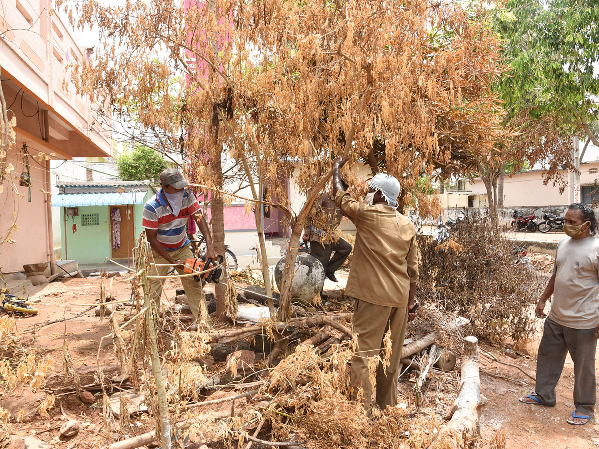 Visakhapatnam Gas Leakage LG Polymers Photo Gallery - Sakshi49