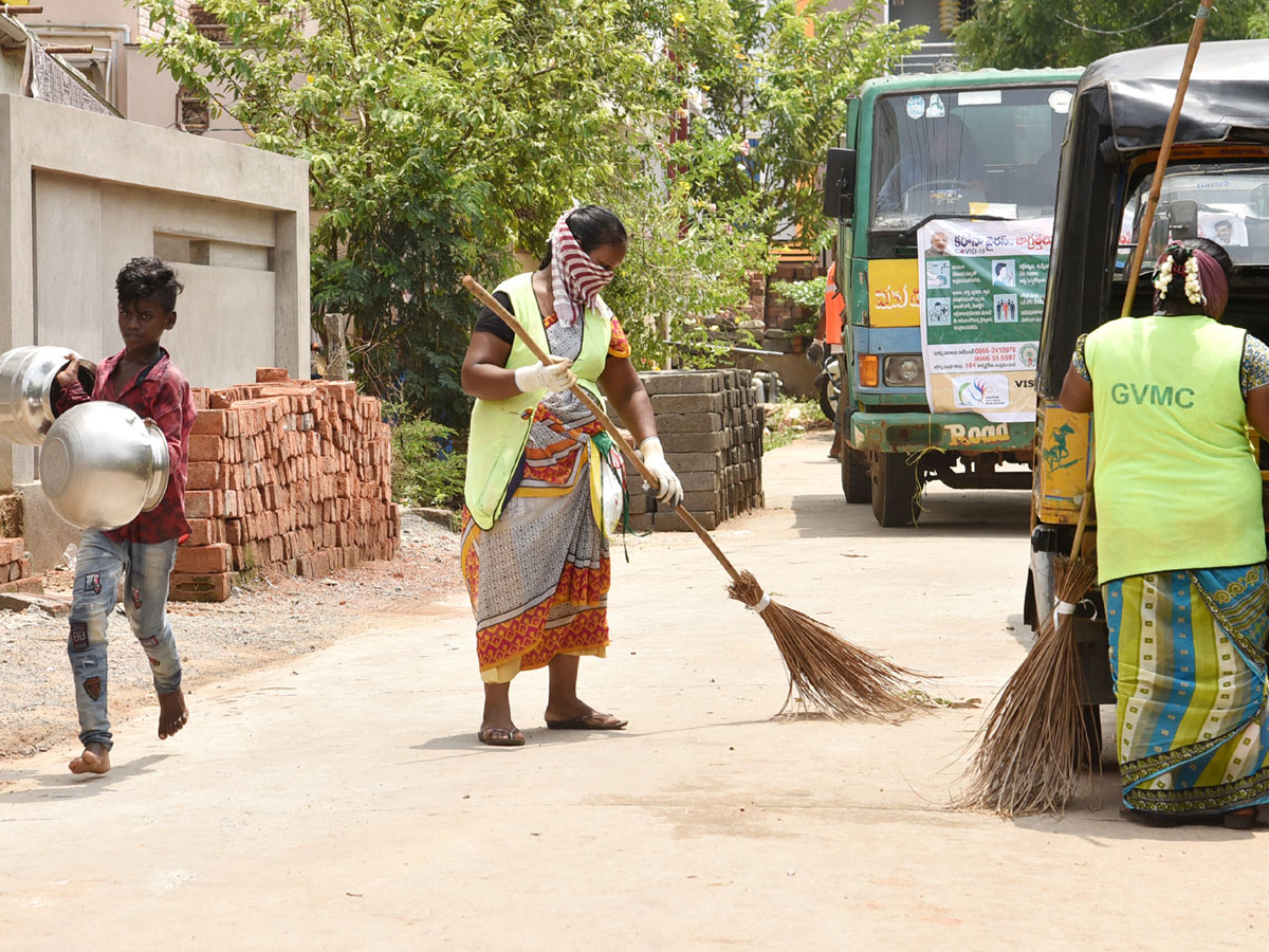 Visakhapatnam Gas Leakage LG Polymers Photo Gallery - Sakshi51