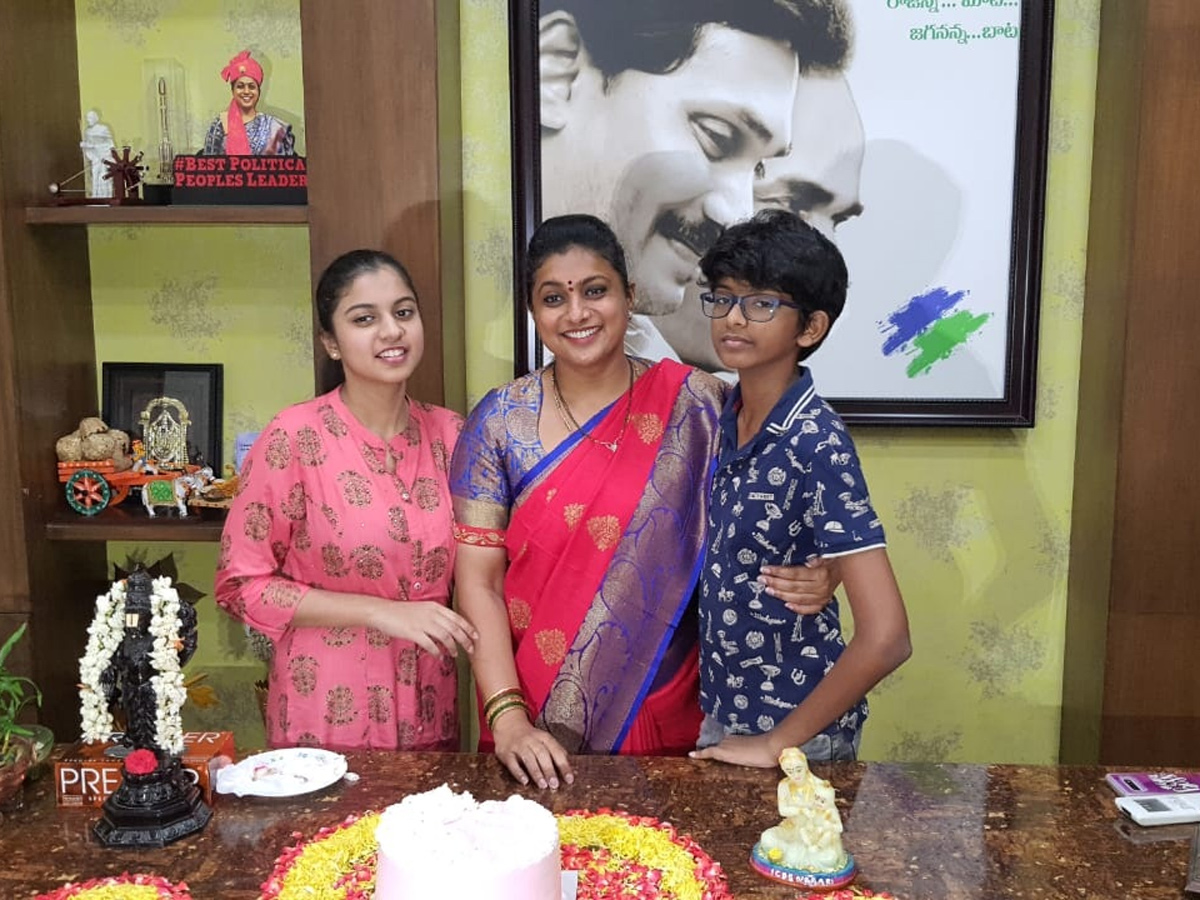 Nagari MLA RK Roja Mothers Day Special Photos - Sakshi4