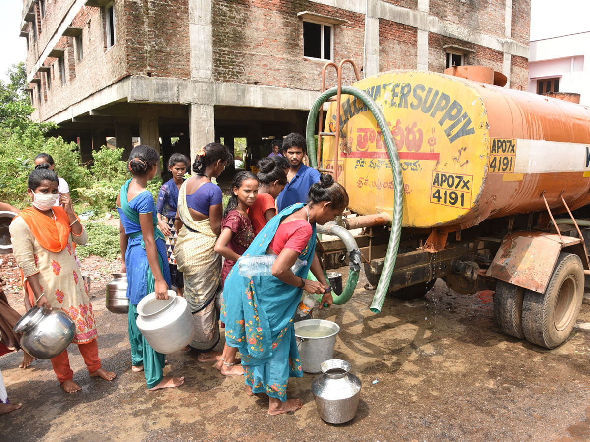 Visakhapatnam Gas Leakage LG Polymers Photo Gallery - Sakshi9