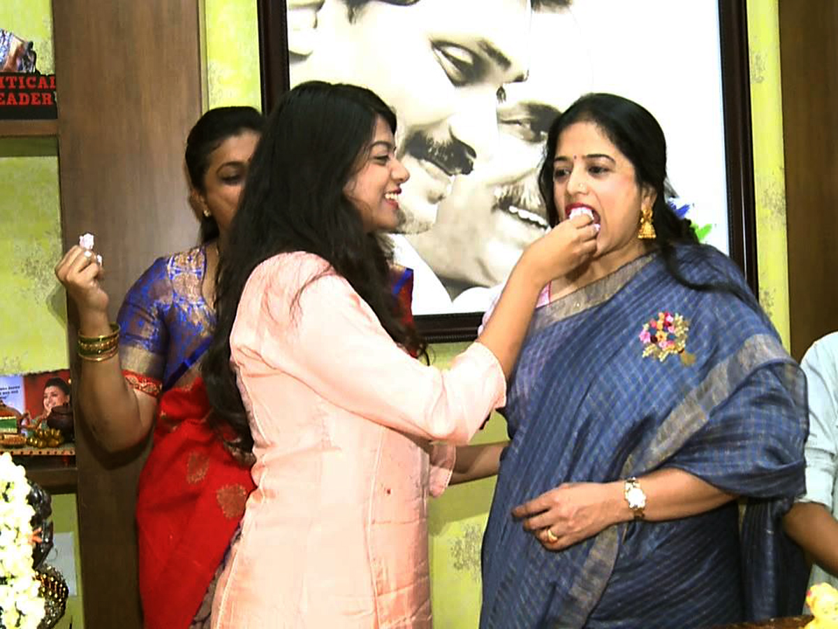 Nagari MLA RK Roja Mothers Day Special Photos - Sakshi7