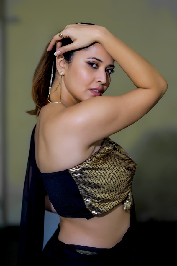 Anchor Anasuya Bharadwaj Exclusive Photo Gallery - Sakshi10