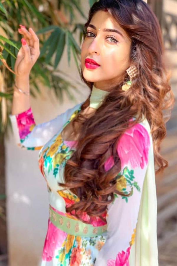 actress sonarika bhadoria exclusive photo Gallery - Sakshi18